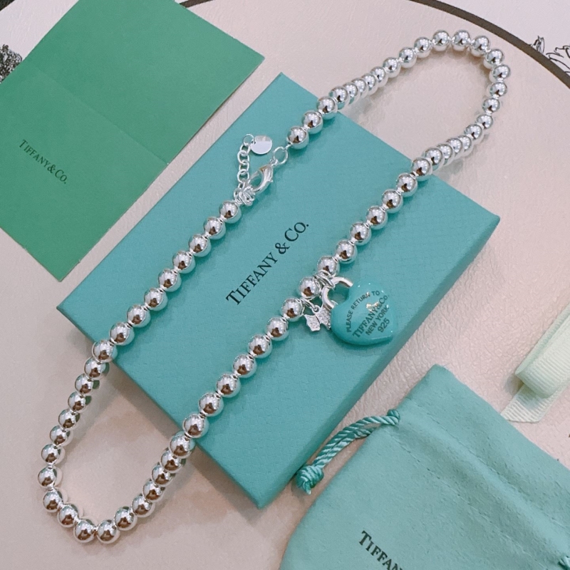 T*f*ny necklaces